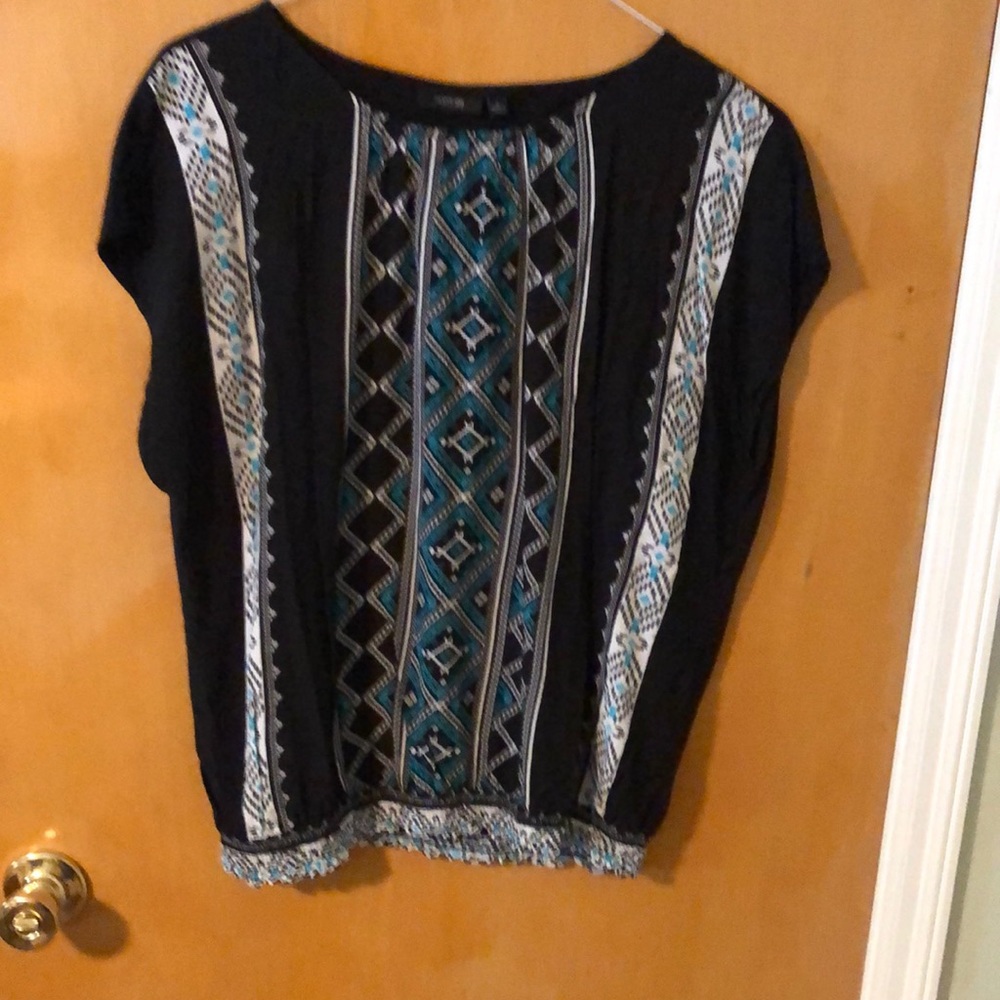 Apt. 9 top